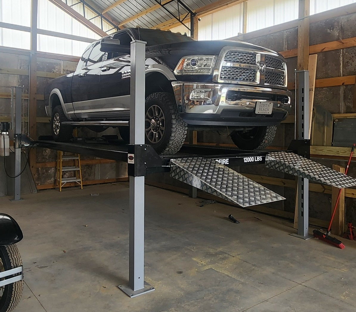 Wildfire 12000 Truck Lift | Heavy Duty Vehicle Lift