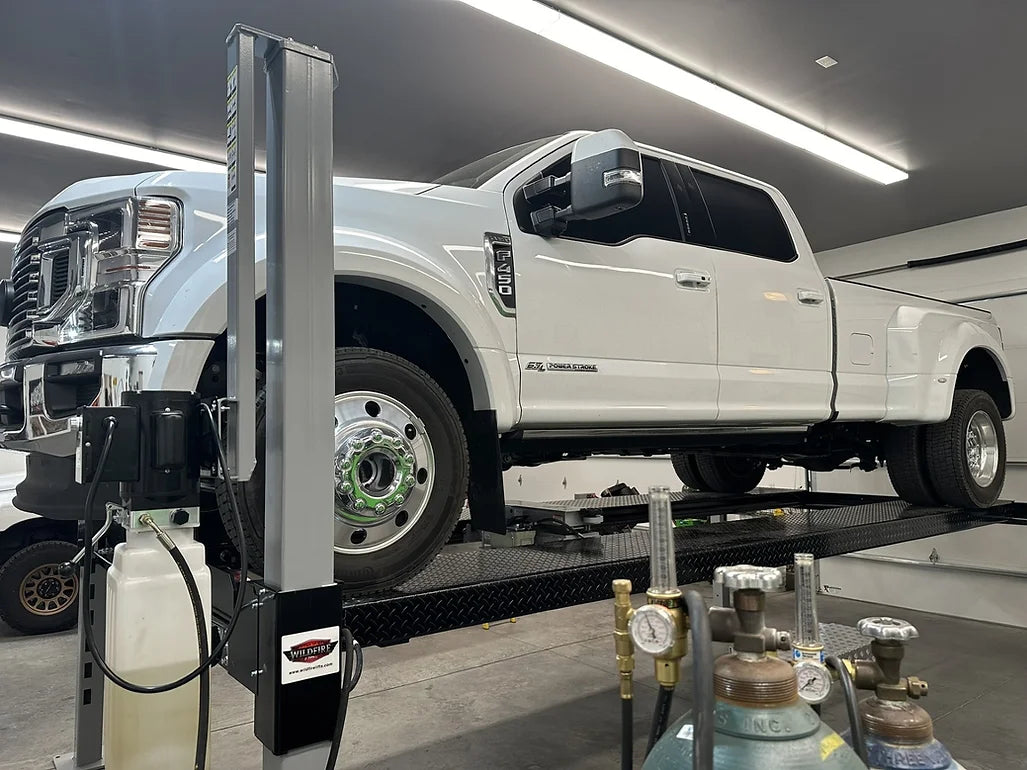 Wildfire 12000 Truck Lift | Heavy Duty Vehicle Lift