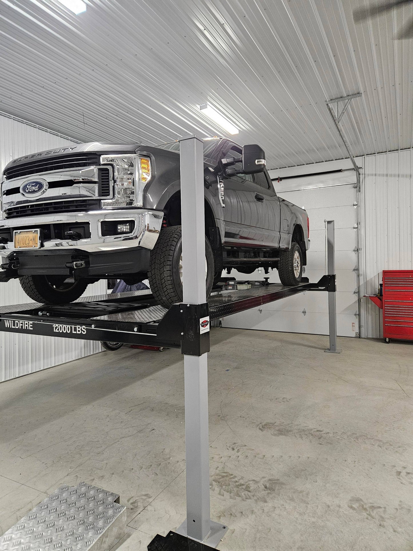 Wildfire 12000 Truck Lift | Heavy Duty Vehicle Lift